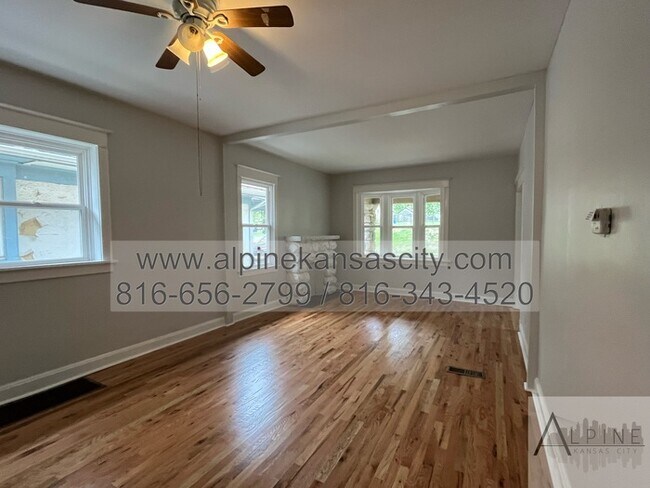 Foto del edificio - Huge Bonus Room, Vouchers Accepted