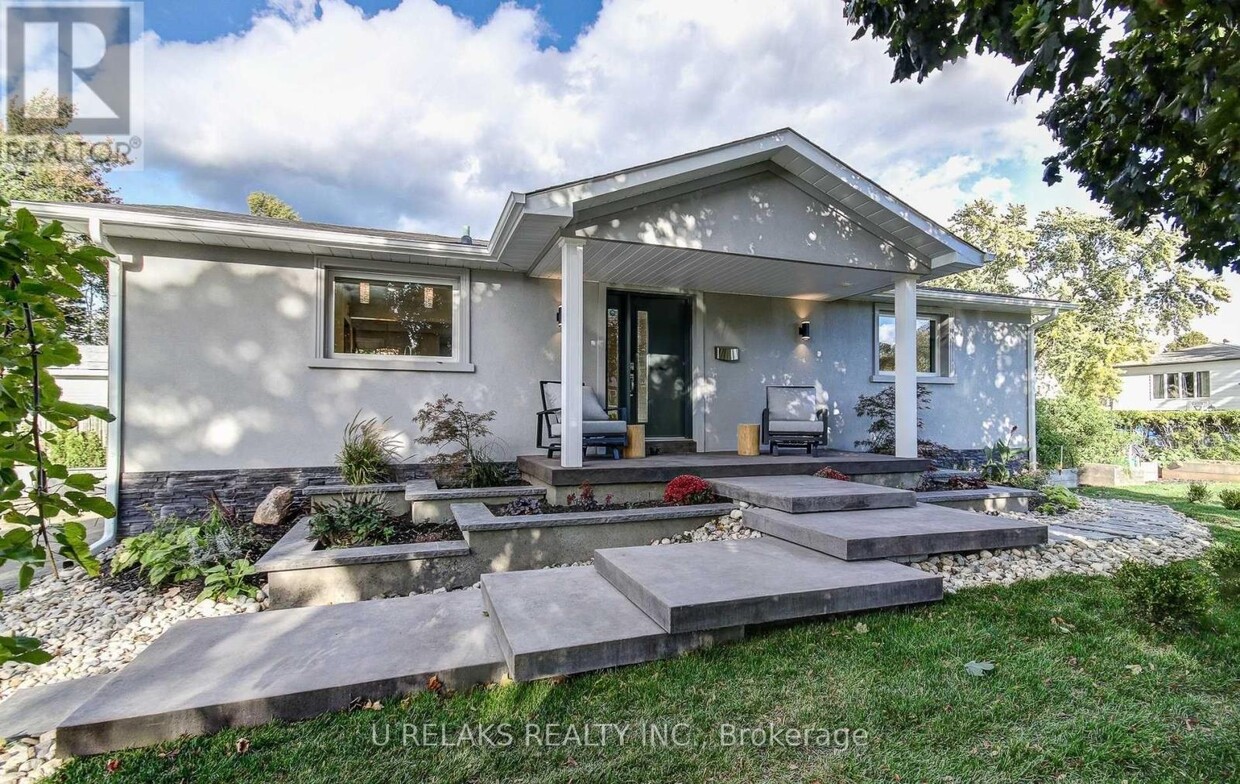 Primary Photo - 405 Melores Dr