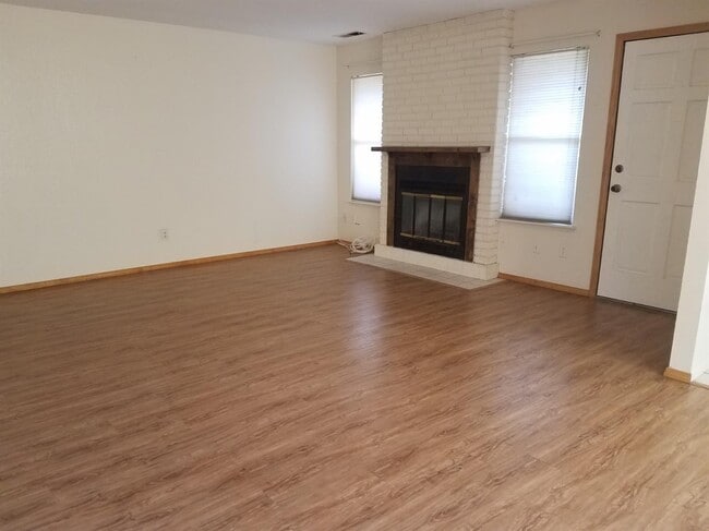 Foto del edificio - 1463 E Millard Way