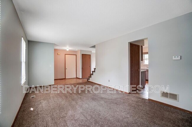 Foto del edificio - 3608 Willow Run Dr