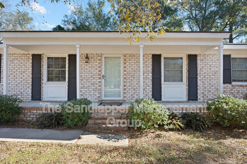 Foto principal - 628 Highwood Cir
