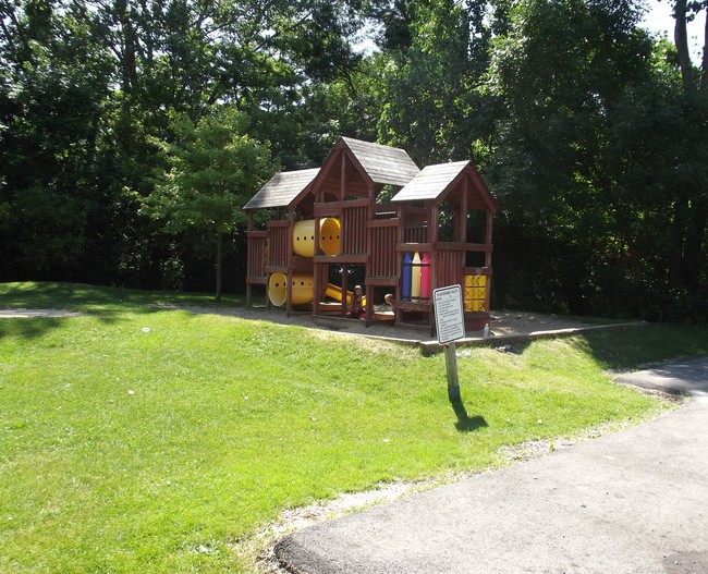 Foto del edificio - Lake Bluff Apartment Homes