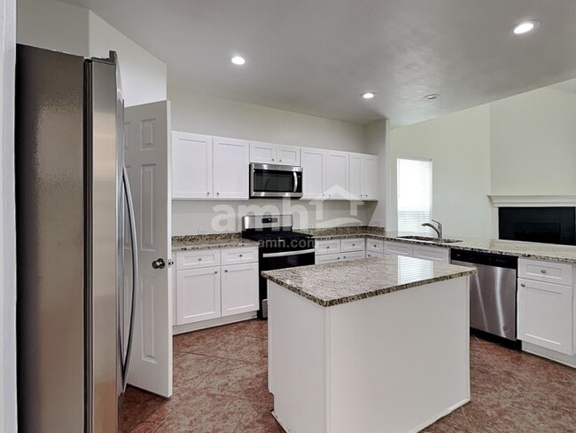 Building Photo - 6434 Tea Tree Dr