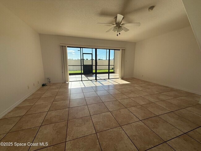 Foto del edificio - 33 Emerald Ct