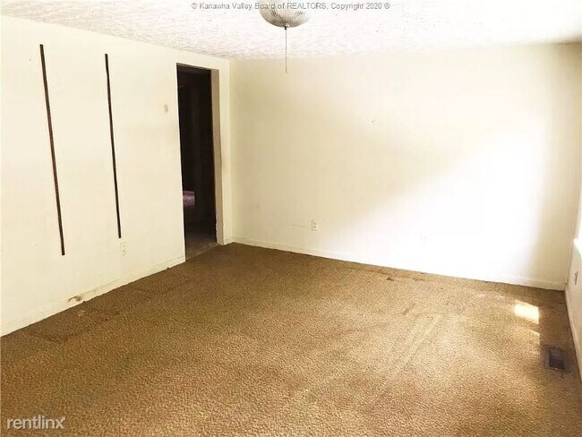 Building Photo - 3 br, 1 bath House - 6215 Price Branch Rd ...