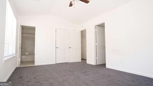 Building Photo - 605 Chase Ln