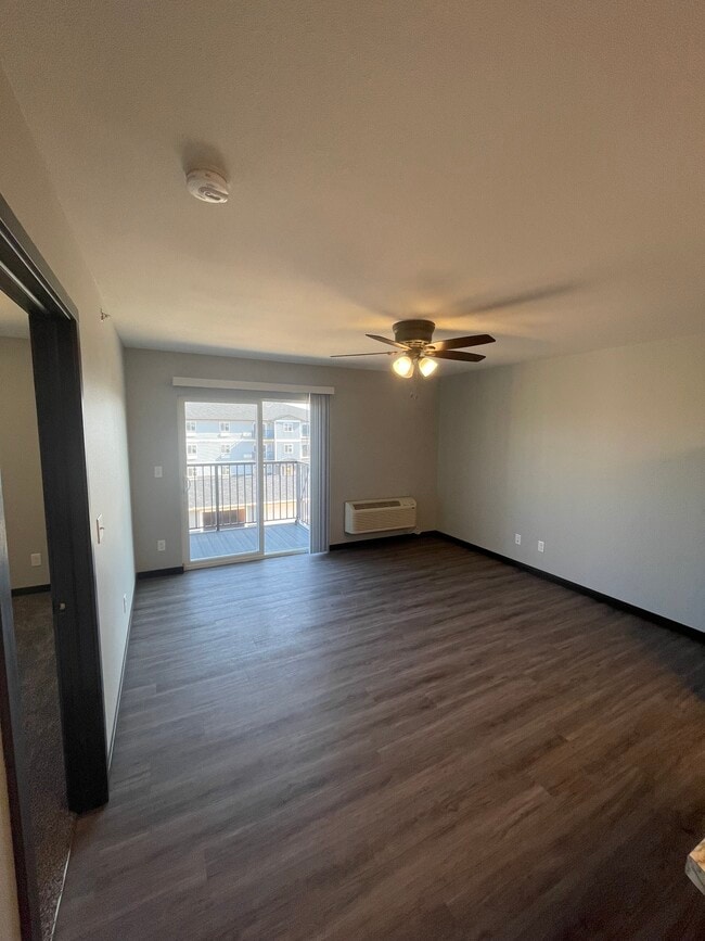 201 N 4th Ave, Eldridge, IA 52748 Apartments in Eldridge, IA