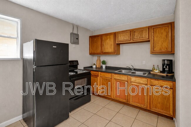 Foto del edificio - 1943 Hardee St