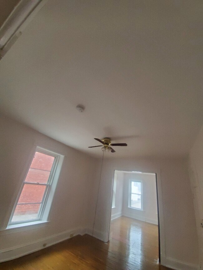 Foto del edificio - 25 S Locust St