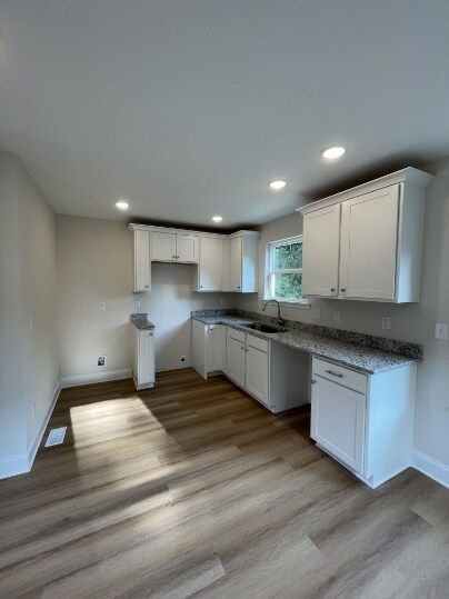 Building Photo - 1226 Sholar Ave