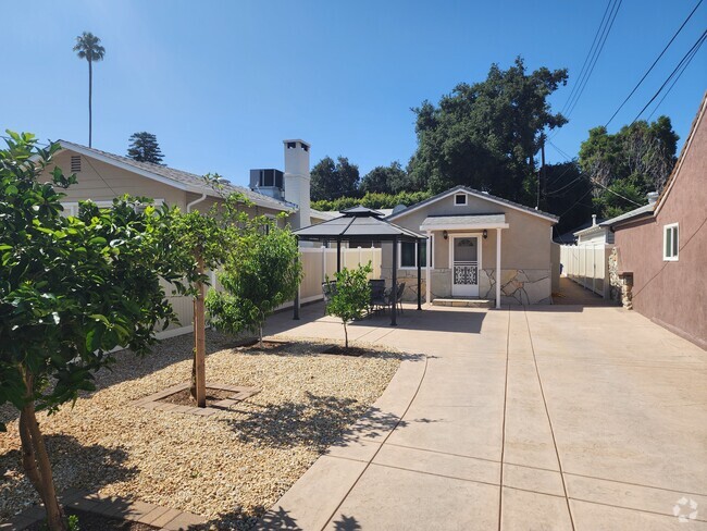 Building Photo - 8522 Hillrose St