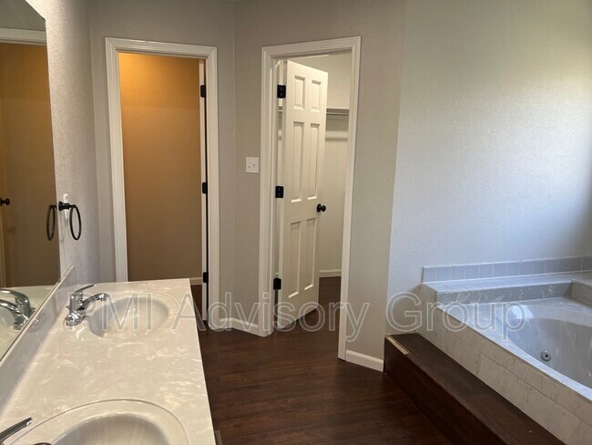Foto del edificio - 4217 SW Colly Creek Ct