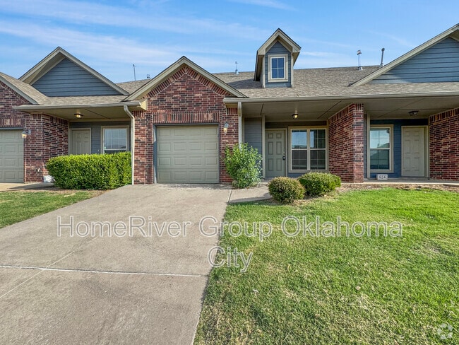 Building Photo - 922 SW 92nd St