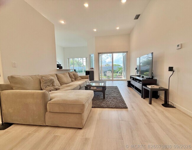 Building Photo - 46 Pinnacle Cove