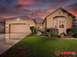 Building Photo - 14707 Trumpetvine Pl