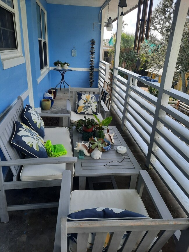 Building Photo - 512 Phoenix Ave