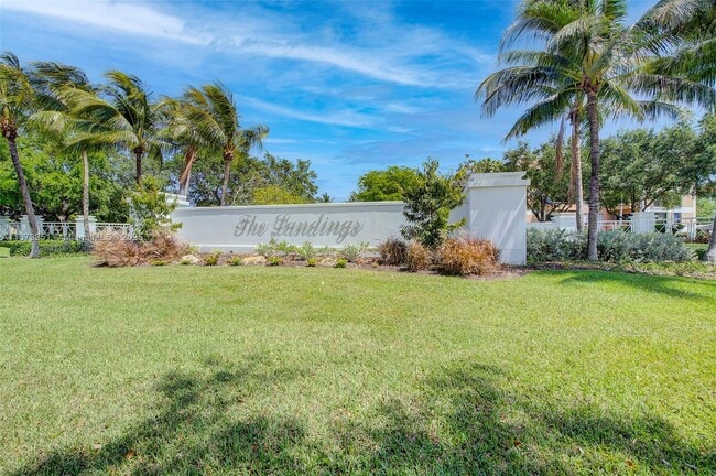 Foto del edificio - 5240 NE 29th Ave