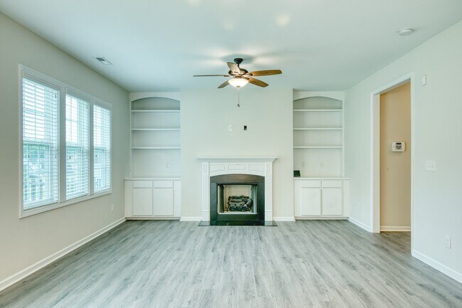 Foto del edificio - 305 E Webber Ln
