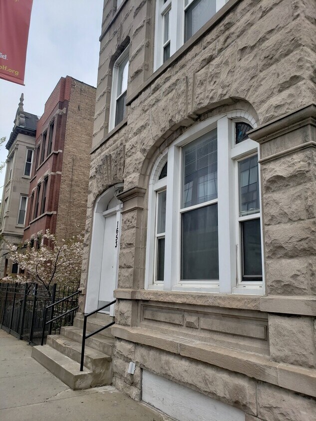 Foto principal - 1650 N Halsted St