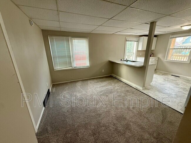 Foto del edificio - 316 N Sherman Ave