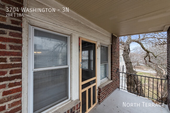 Foto del edificio - 3704 Washington-3N