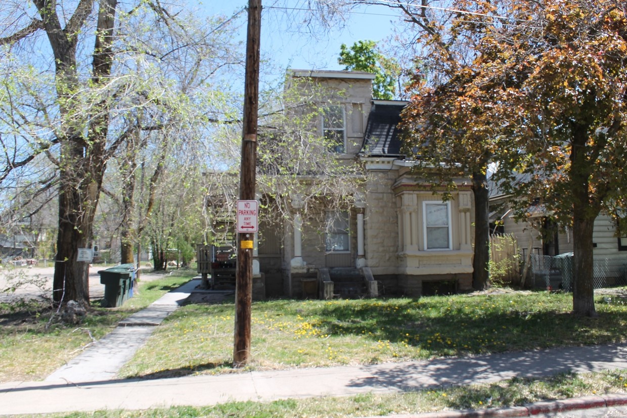 Primary Photo - 2544 Porter Ave