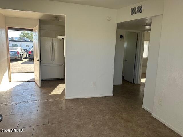 Building Photo - 4301 S 7th Ave