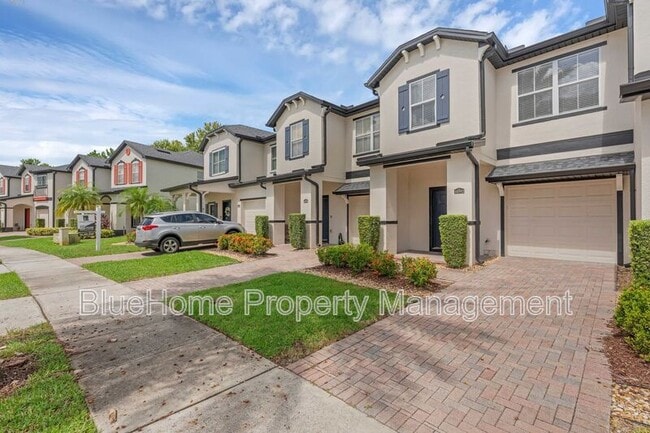 Building Photo - 10392 Park Commons Dr