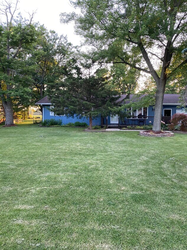 Front Yard - 2639 Debbie Dr