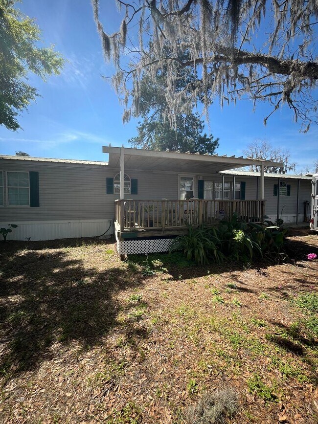 Building Photo - 3/2 Furnished home 13 mins from WEC