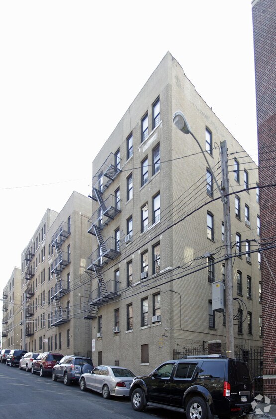 Foto del edificio - 636-638 E 231st
