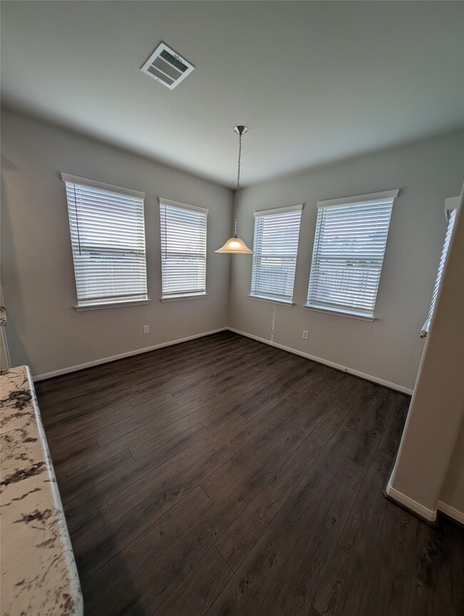 Building Photo - 30454 Butternut Oak Ln