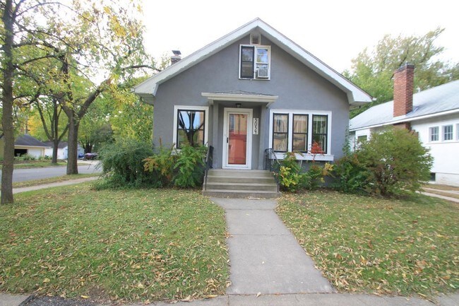 Building Photo - 5054 Zenith Ave S