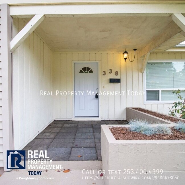 Building Photo - 338 Regent Blvd