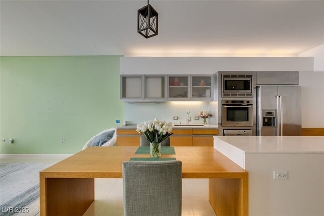 Building Photo - 3722 Las Vegas Blvd S