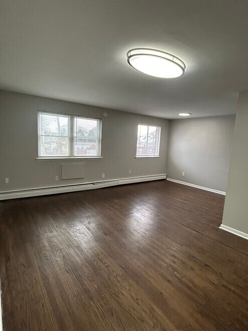 Weymouth Court Apartments