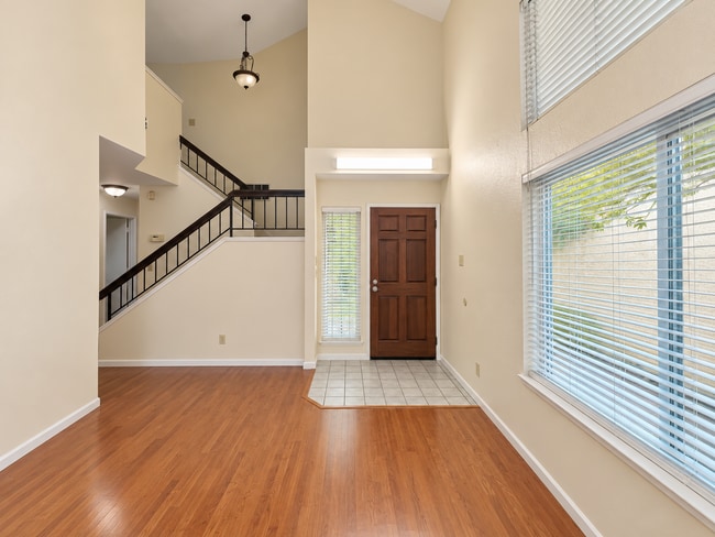 Building Photo - 38767 Buckboard Common