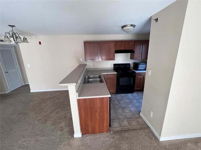 Building Photo - 5203 Spring Creek Ln