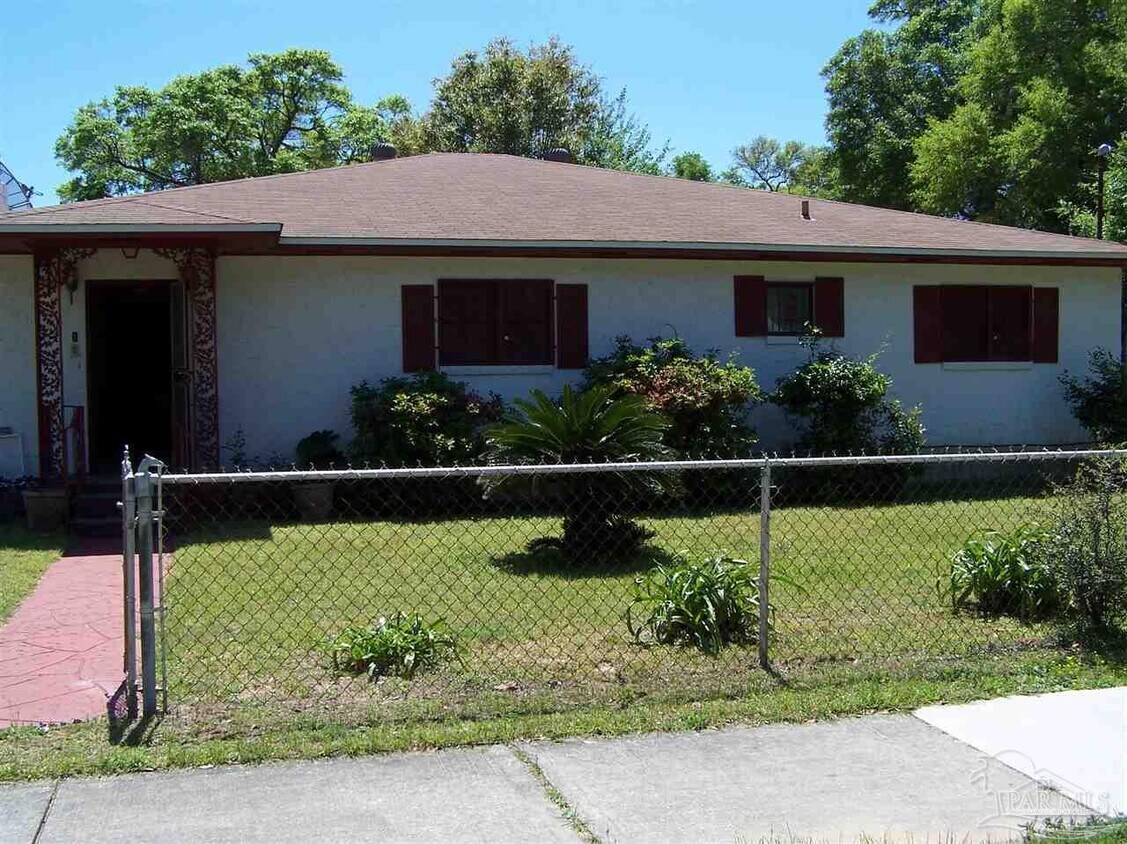 Primary Photo - 1501 W Gregory St