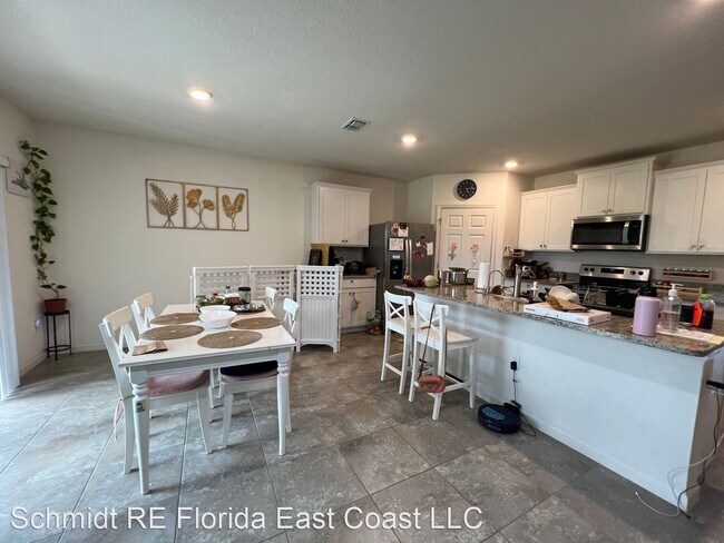 Building Photo - 4 br, 2 bath House - 10562 SW Cambria Ln