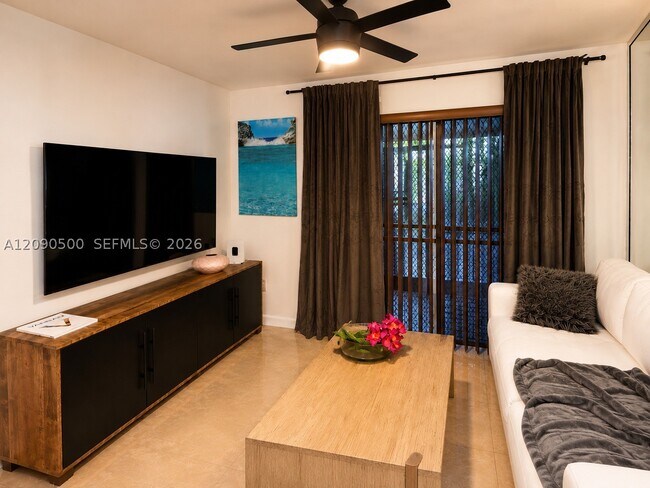 Foto del edificio - 1800 NW 1st St