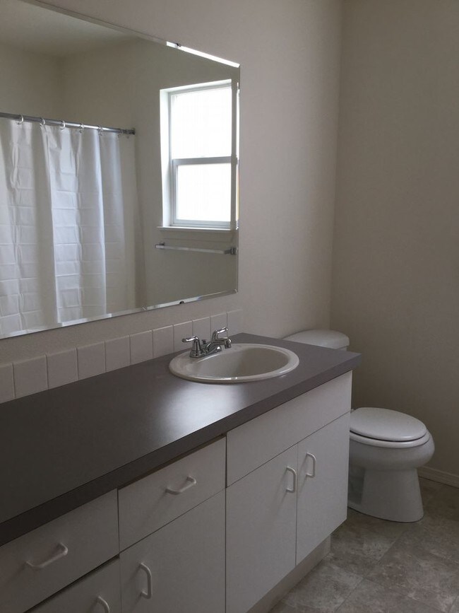 Spacious 3 bedroom apartment in Kuna Apartment for Rent in Kuna, ID