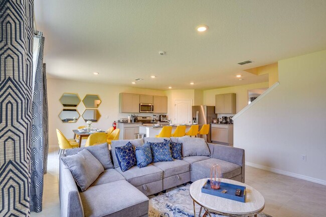 Building Photo - 1133 Torrente Ln