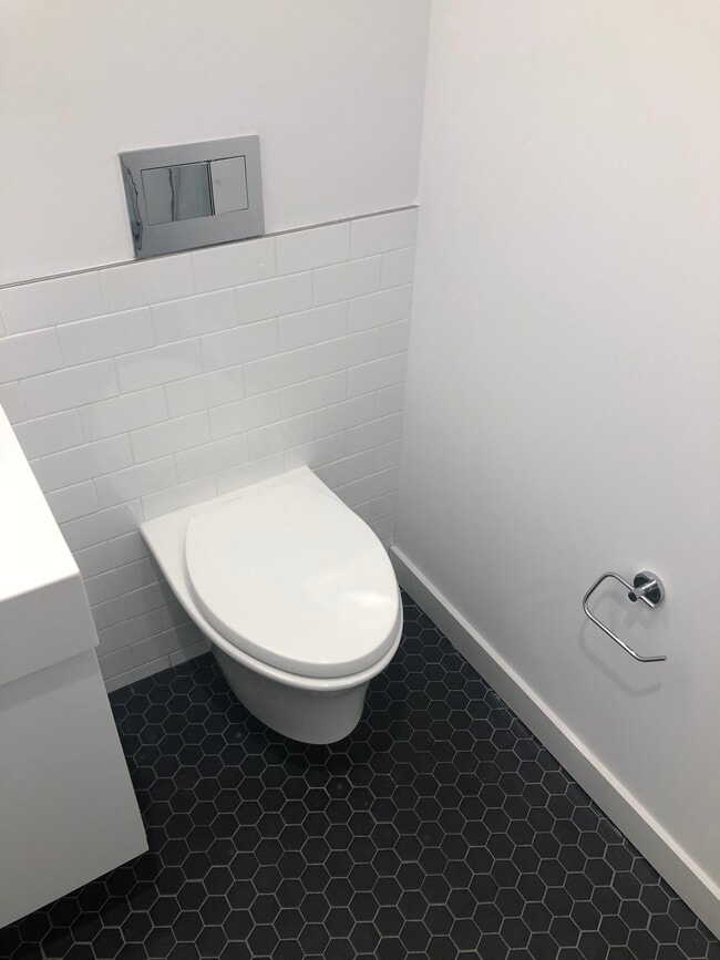 Foto del edificio - 57 N St NW