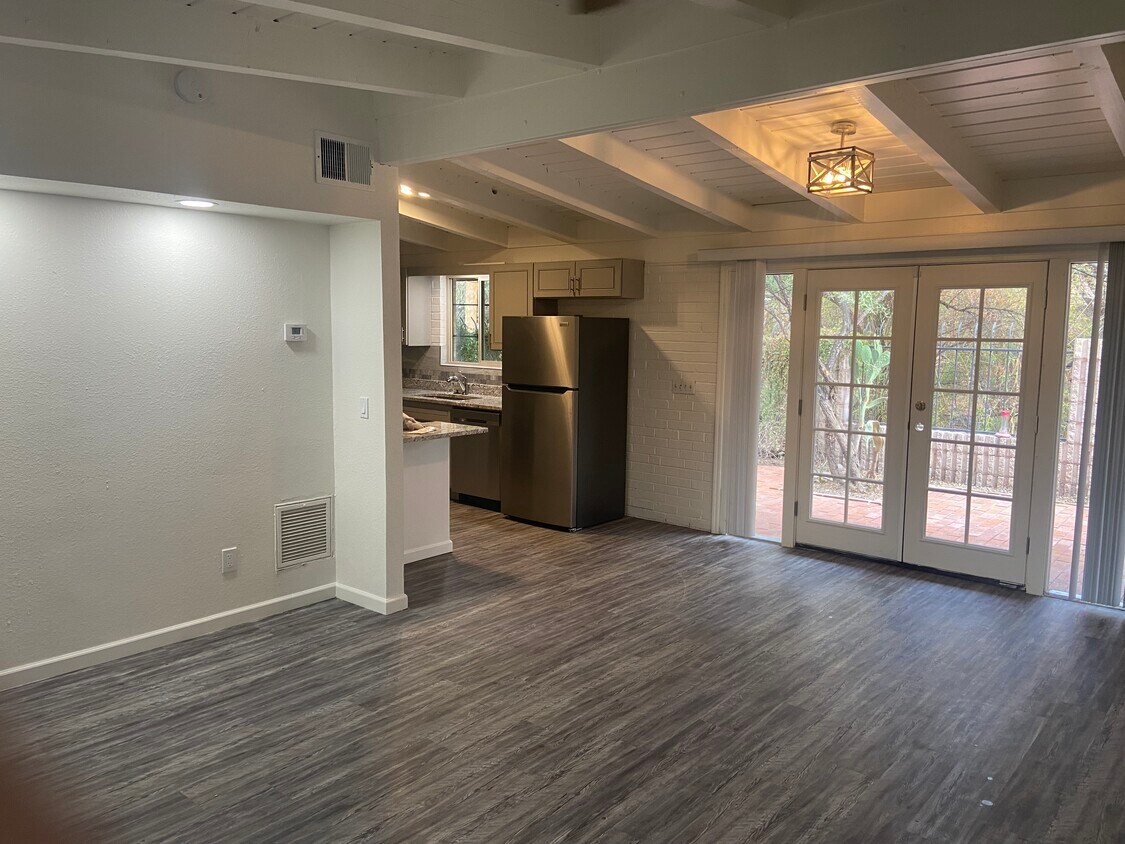 Foto principal - 423 N Olsen Ave