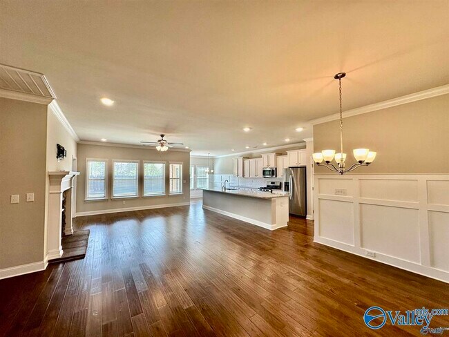 Foto del edificio - 2618 W Creek Dr