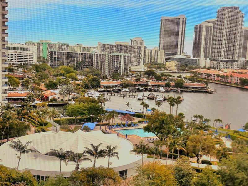 Primary Photo - 600 Three Islands Boulevard