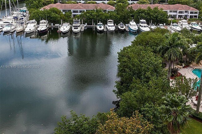 Foto del edificio - 3400 NE 192 St