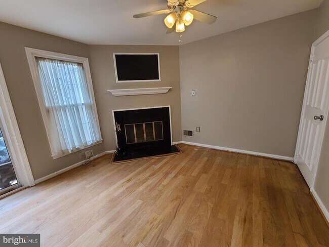 Foto del edificio - 7420 Houndsbury Ct