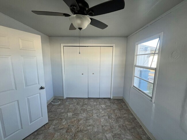 Foto del edificio - 138 Southland Ct